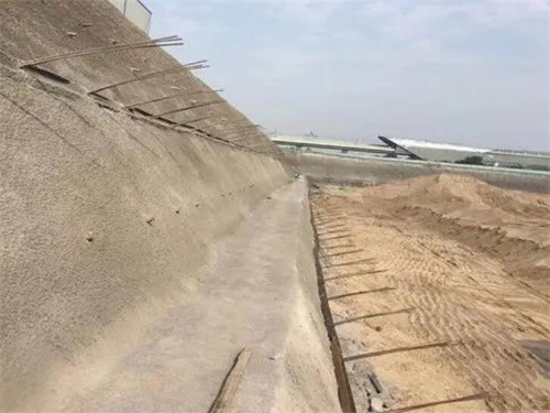 开阳河道边坡加固